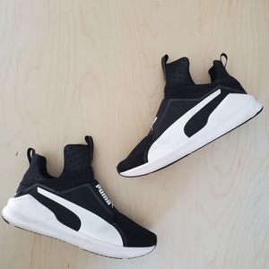 Black and white Puma Sneakers size 8.5